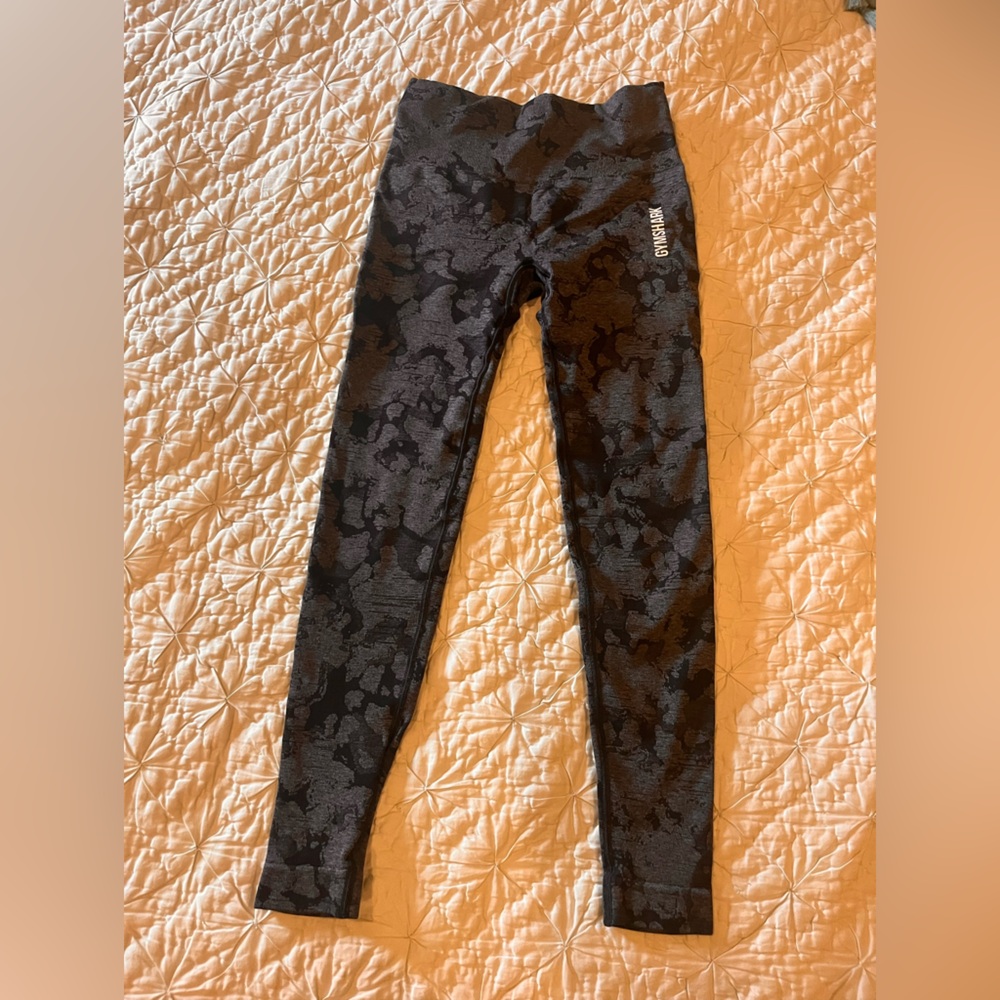 Gymshark Adapt Camouflage seamless Black and Gray Leggings XS Booty Lift